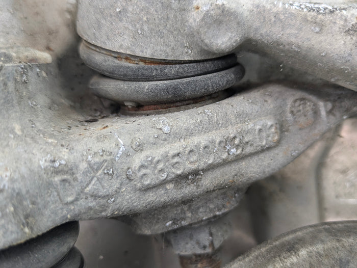 BMW F32 F33 F36 4 Series AWD Left/Driver Side Front Hub/Knuckle/Spindle W/Control Arms 6859003