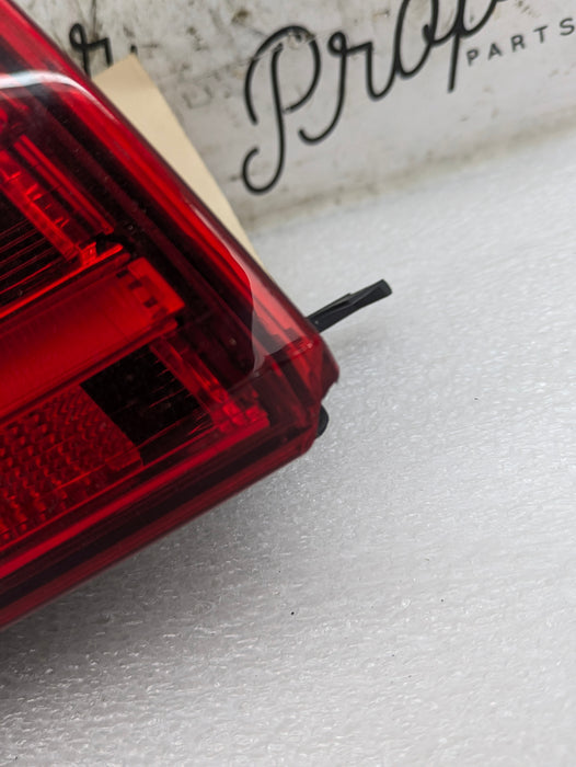 BMW F32 F36 F33 435xi 428xi 440xi 430xi Pre-LCI Right/Passenger Side Outer Tail Light 7296099 *DAMAGED*