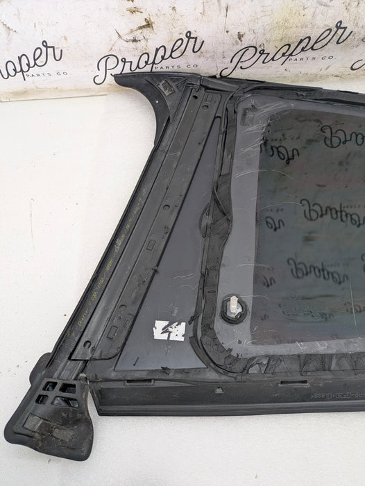 BMW G22 E82 430ix M440ix M4 Right/Passenger Side Rear Quarter Window Glass 7482714/7482712 *DAMAGED*