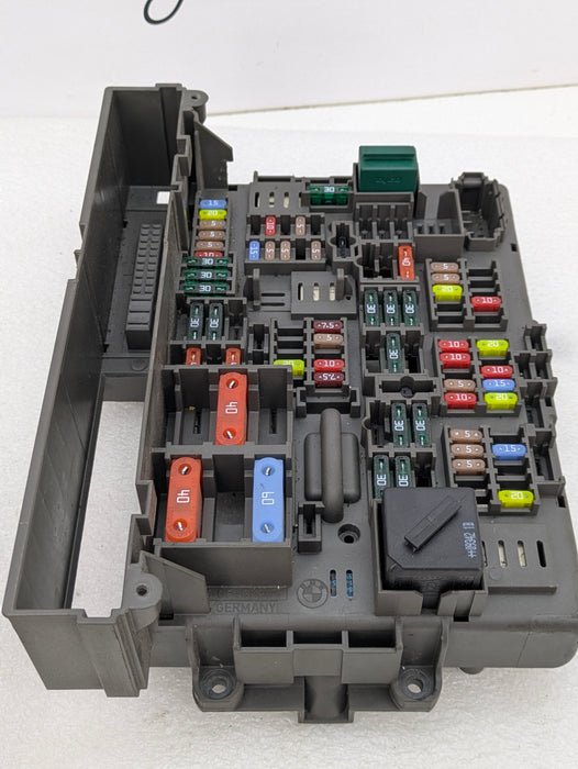 BMW E88 E82 135i 128i Front Power Distribution Fuse Box 9119444