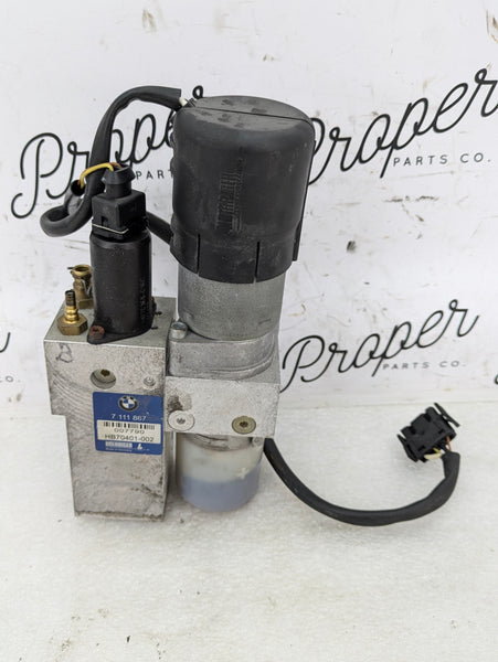 BMW E61 530xi 525xi 535xi Wagon Rear Hatch Trunk Hydraulic Lift Pump 7111867
