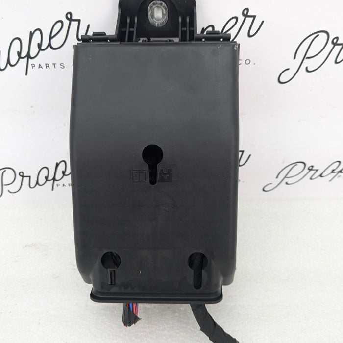 2021 Volvo V60 T6 R-Design Interior Cabin Fuse Relay Box Block Module 32142591