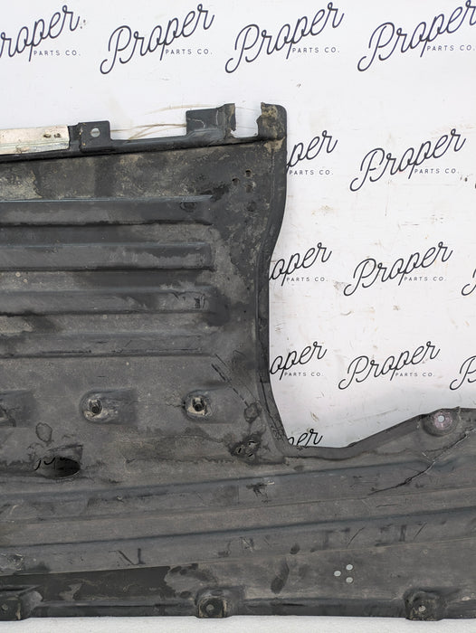 BMW G20 330ix M340ix G22 G23 430ix M440ix AWD Center Underbody Splash Shield 7447151 *DAMAGED*
