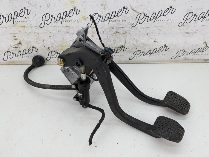 BMW E46 325ci M54 5-Speed Manual Swap Kit Zf Transmission/Clutch/Pedals/Harness/Shifter Linkage/Master Cylinder 1434404/7523224/2229128/1163870/6758822/6762481/1434109