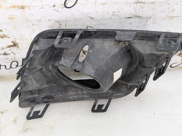 2015 Chevrolet 5th Gen Camaro 2SS Driver Side Left Halogen Fog Light Assembly & Bumper Trim 22830038/22829542