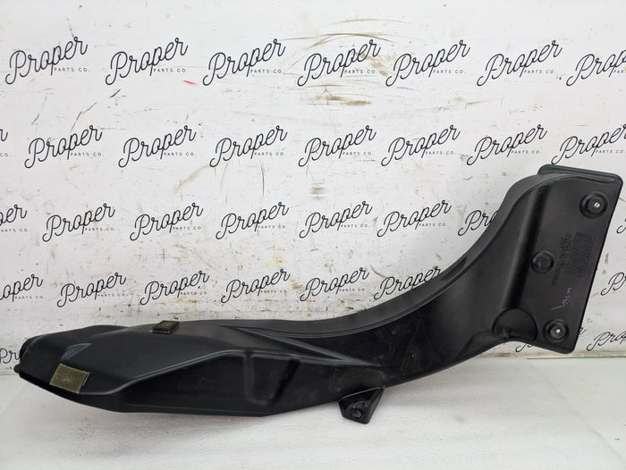 Chevrolet C7 Corvette Stingray Z51 Rear Left/Driver Side Manual Transmission Fluid Cooler Air Duct 22792720/22793183
