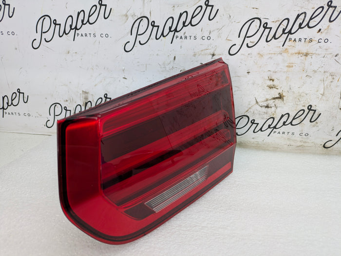 BMW F30 F31 F80 M3 340i 330i 328i 328d 320i LCI Right/Passenger Side Rear Inner Trunk LED Tail Light 7369122