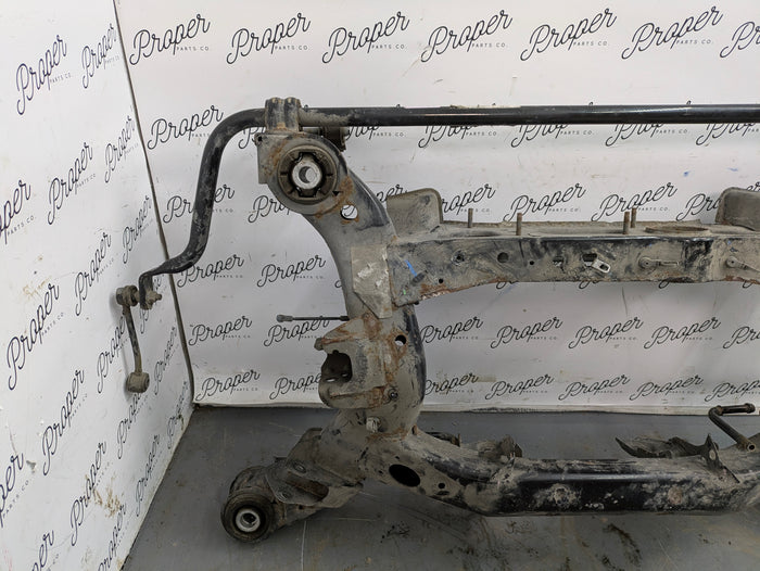 2018 Chevrolet 6th Gen Camaro 2SS Rear Subframe Crossmember W/Swaybar & Endlinks 84035180/84004728