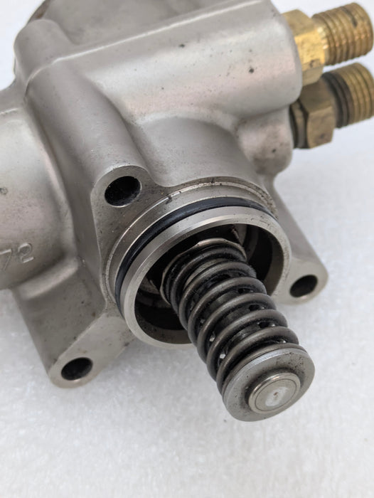 AUDI B8/8T S5 CAUA 4.2L V8 High Pressure Fuel Pump Right Side 079127026F