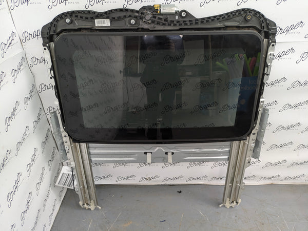 BMW F22 228xi M235xi 230xi M240xi F87 M2 Sunroof Frame & Glass 7290635/67617316536/54107290632