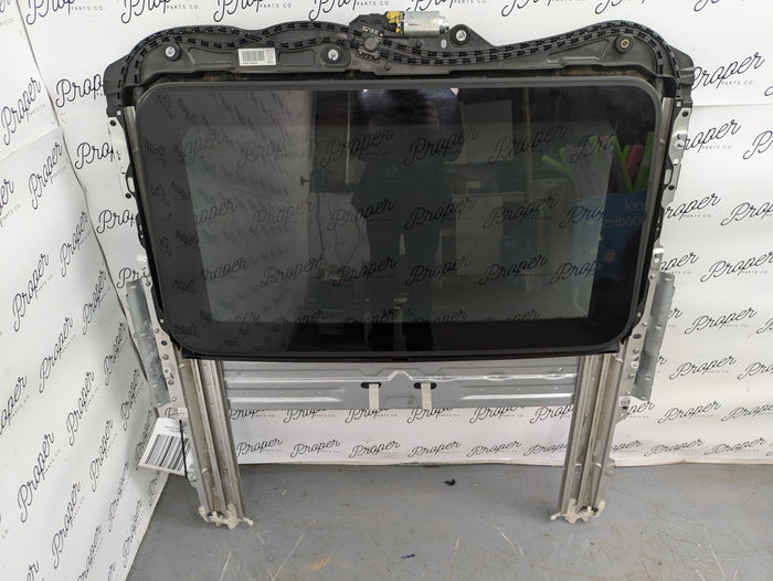 BMW F22 228xi M235xi 230xi M240xi F87 M2 Sunroof Frame & Glass 7290635/67617316536/54107290632