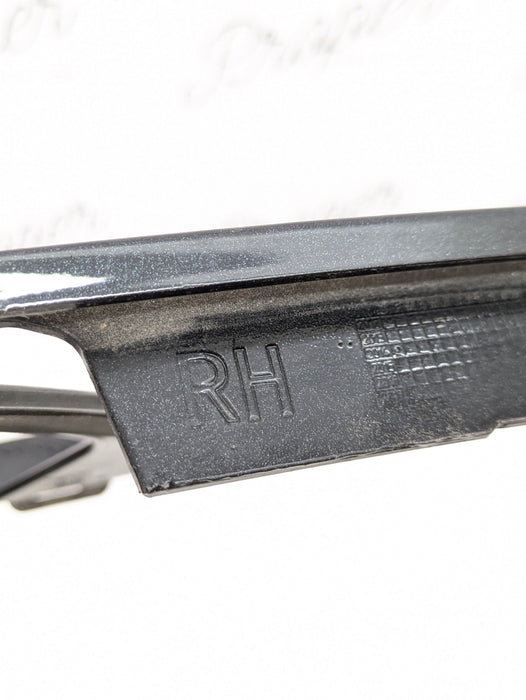 Chevrolet C7 Corvette Stingray Rear Right/Passenger Side Tail Light Surround Trim 23406885 *NOTE*