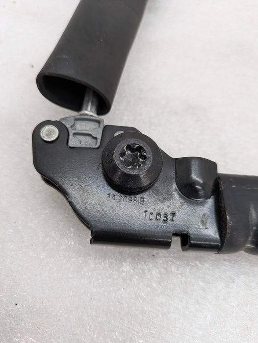 Chevrolet C7 Corvette Stingray Z51 Front Right/Passenger Side Seat Belt Pre-Tensioner 23102078