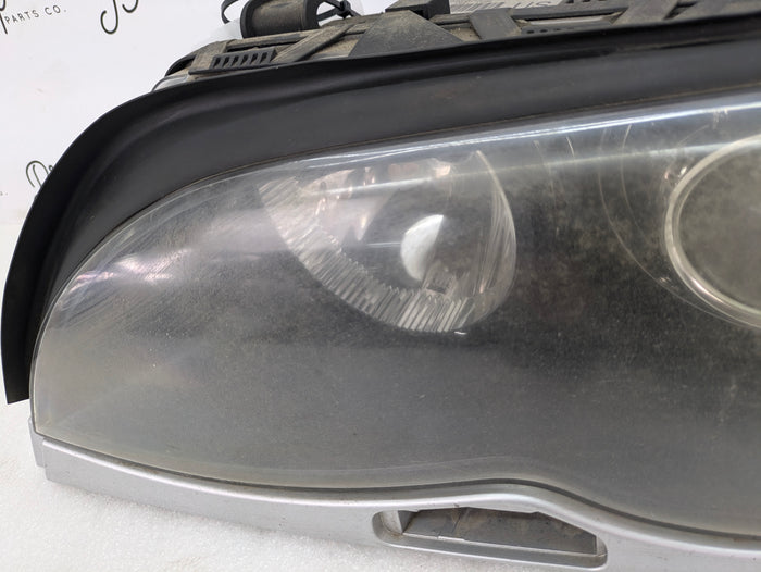 BMW E46 330i 325i Sedan Wagon LCI Front Right Bi-Xenon ZKW Headlight 7165833 *For Parts*