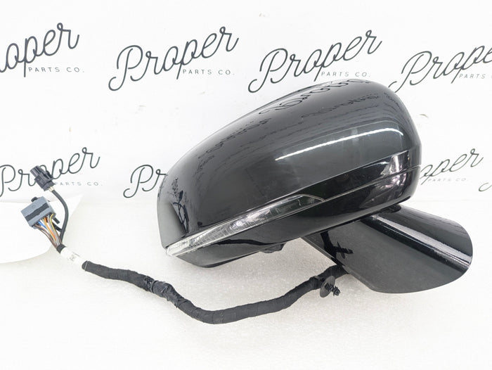 2021 Volvo V60 T6 R-Design Right/Passenger Side View Mirror W/Camera