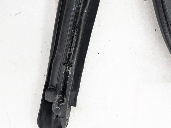 Porsche 996.2 911 Carrera 4 Cabriolet Convertible Right/Passenger Side Door Rubber Seal Gasket Weatherstrip 99653707600