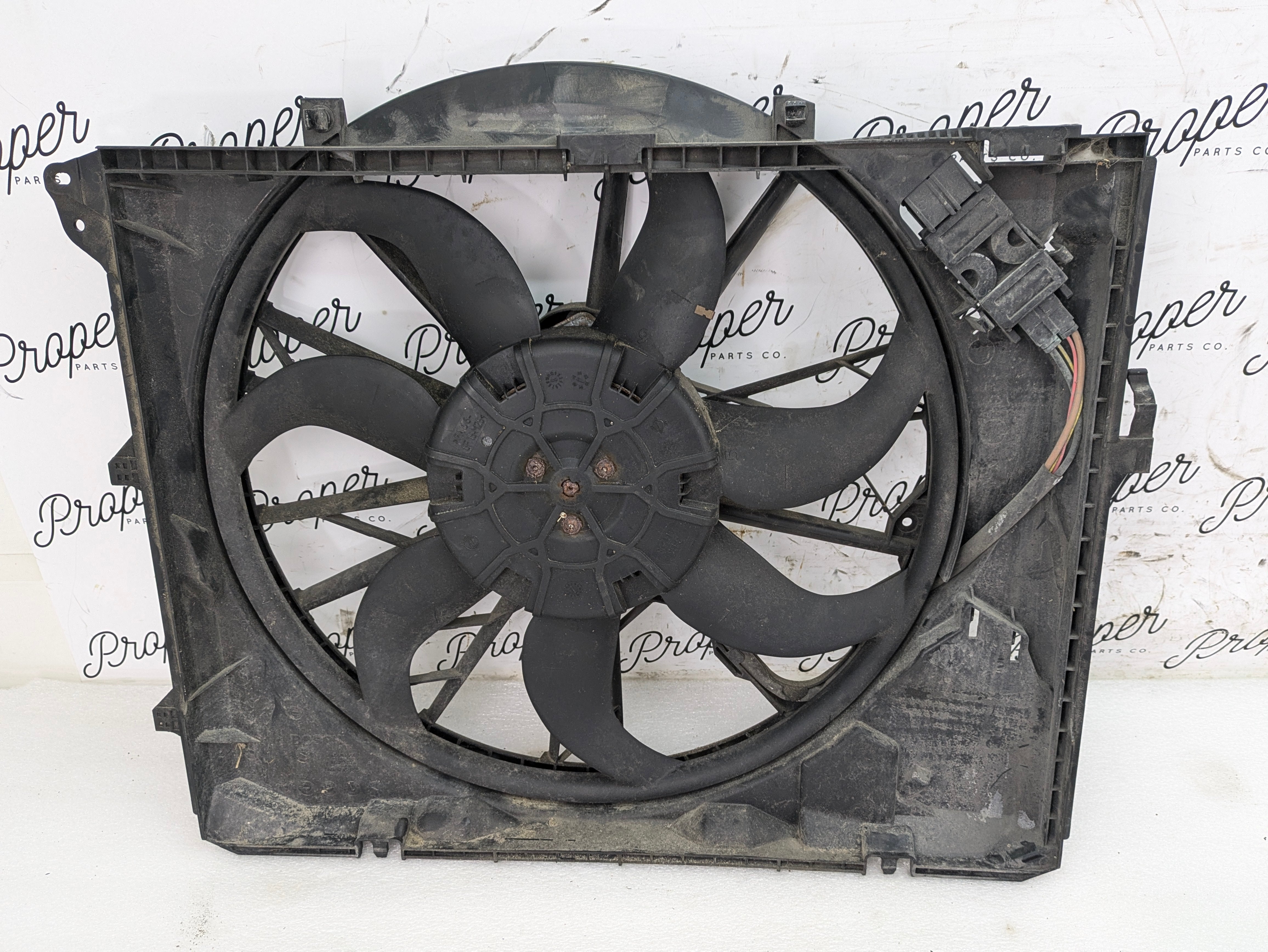 N52 Radiator BMW E90 E91 E92 E93 325xi 330xi 328xi 323i N52 Engine Electric Radiato ...