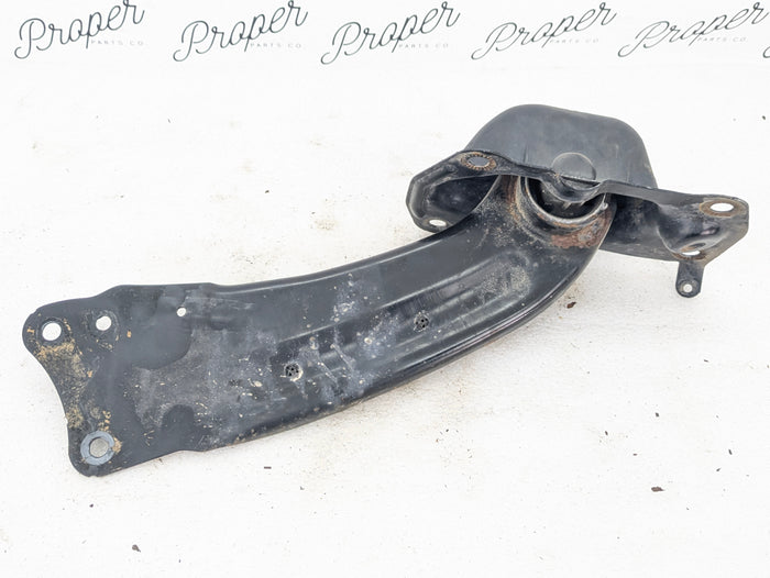 2016-2018 Audi 8U Q3 Quattro Left Rear Control & Trailing Arm Perch Set 1K0501530C