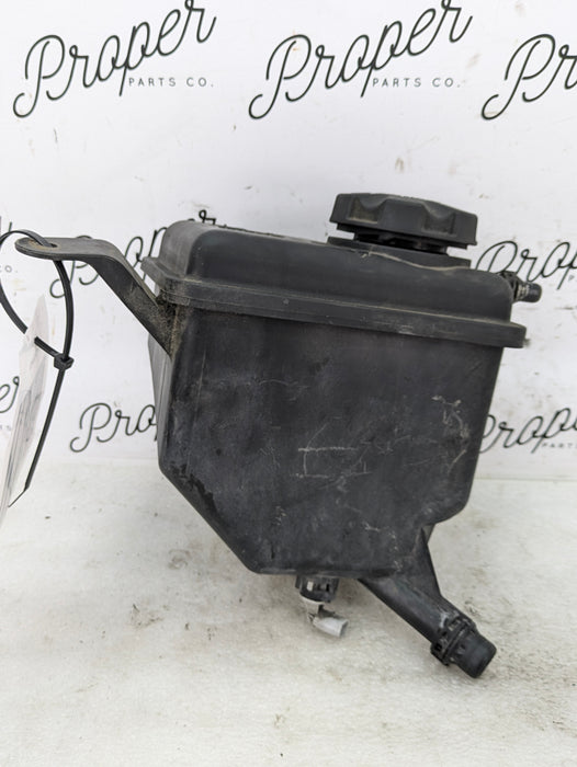 BMW E60 E61 525xi 530xi 535xi Coolant Expansion Cooling Tank Resevoir 7521189