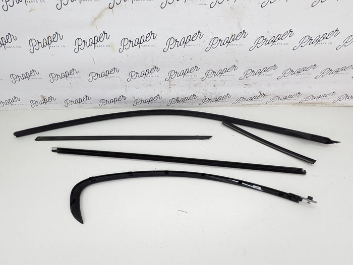 BMW F22 228xi M235xi 230xi M240xi Left/Driver Side Gloss Black Shadow Line Window Trim Set 7267909/169258