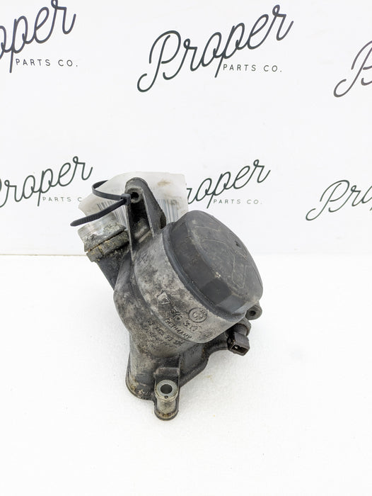 BMW E60 E61 F10 F30 F25 X3 Z4 N52 N54 Engine Oil Filter Housing 7516383
