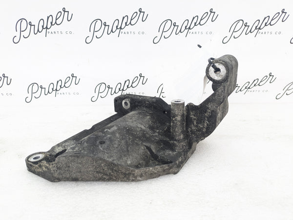 BMW E60 E61 M5 E63 E64 M6 Air Conditioning/AC Compressor Bracket 7835431