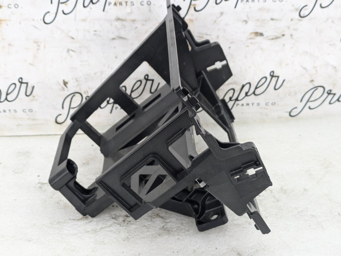 BMW E90 E92 E93 E91 3 Series Radio/iDrive Navigation Headunit Carrier Bracket Mount 7075394