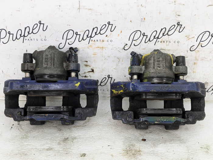 BMW F22 F23 228xi 228i 230xi 230i Front Left/Right Brake Caliper Set 34116857687/34116857688
