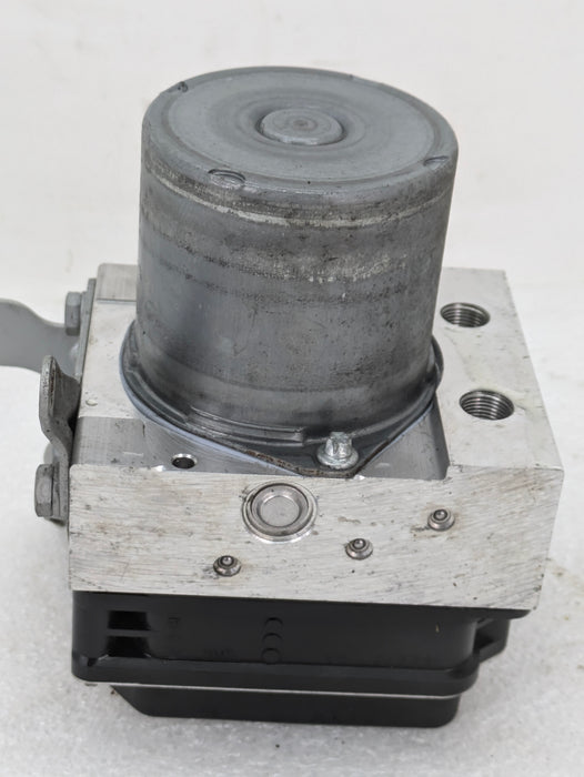 BMW E90 E91 E92 E93 335i 335xi 328xi AWD Anti-Lock Brake ABS Pump DSC Hydraulic Module 6780161