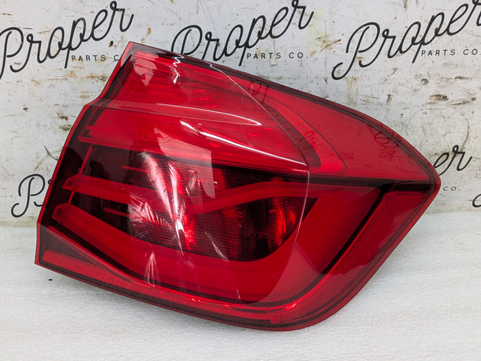BMW F30 340i 330i 328i 328d 320i LCI Right/Passenger Side Rear Outer LED Tail Light 7369116
