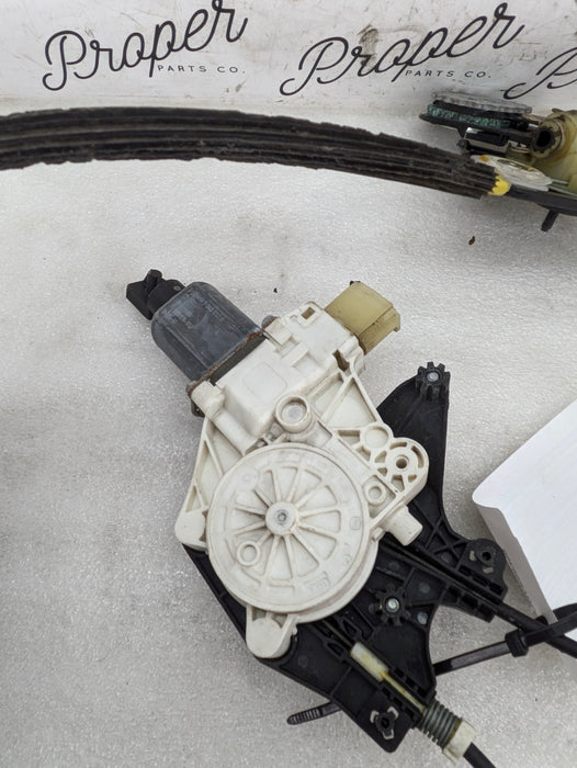 BMW F22 F23 228xi M235xi 230xi M240xi F87 M2 Front Right/Passenger Side Window Regulator & Motor 7046032/7268448