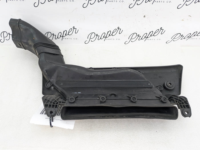 BMW E46 330Ci 328Ci 325Ci 323CI M54 Engine Upper Air Snorkel Intake Duct Scoop Guide 7501988