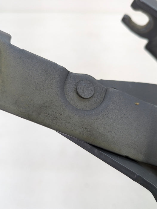 BMW E90 E92 335xi 328xi Trunk Lid Support Bracket Hinges Set Space Gray 7060627/7060628