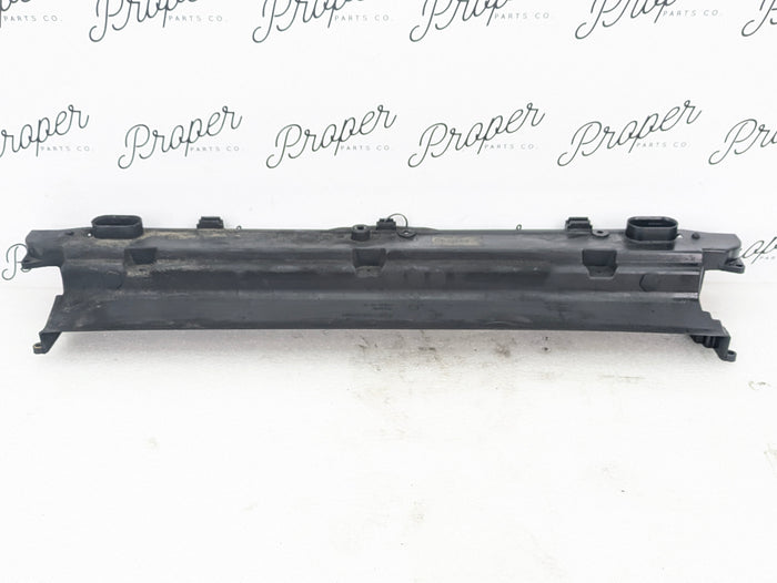 BMW E60 E61 M5 E63 E64 M6 Radiator Support Bracket Cover Trim 7519205 / 2282501