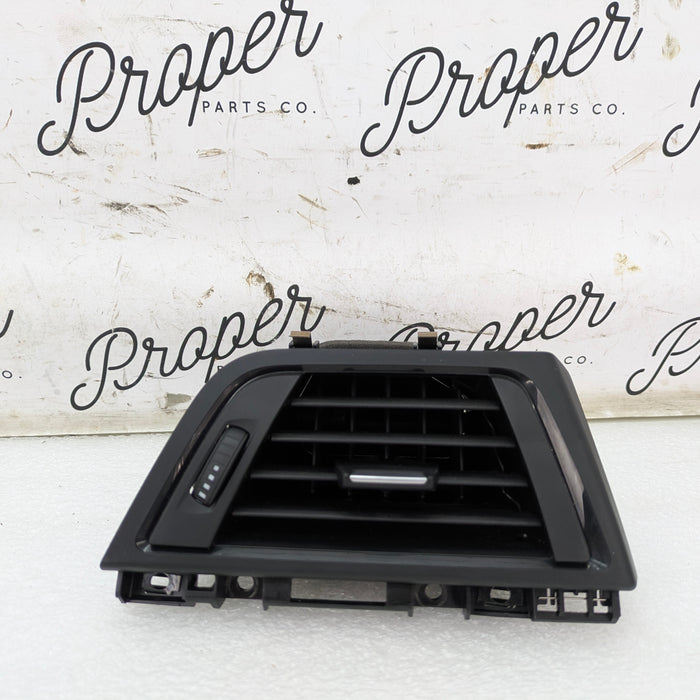BMW F32 F30 F31 F33 F34 F36 435xi 428xi 440xi 430xi Right/Passenger Side Dashboard HVAC Air Vent 9218550