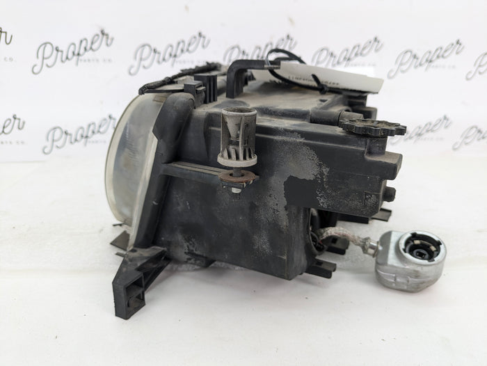 BMW E46 330i 325i Sedan Wagon LCI Front Left Bi-Xenon Headlight 6925645 *NOTE*