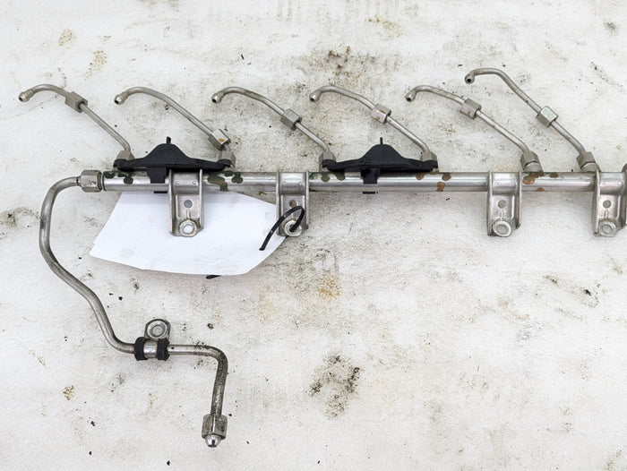 BMW E92 E90 E93 335i 335xi N54 Fuel Rail & Injector Lines 7575480/7536566