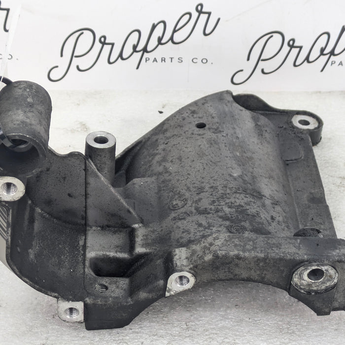 BMW E60 E61 M5 E63 E64 M6 Air Conditioning/AC Compressor Bracket 64557835431