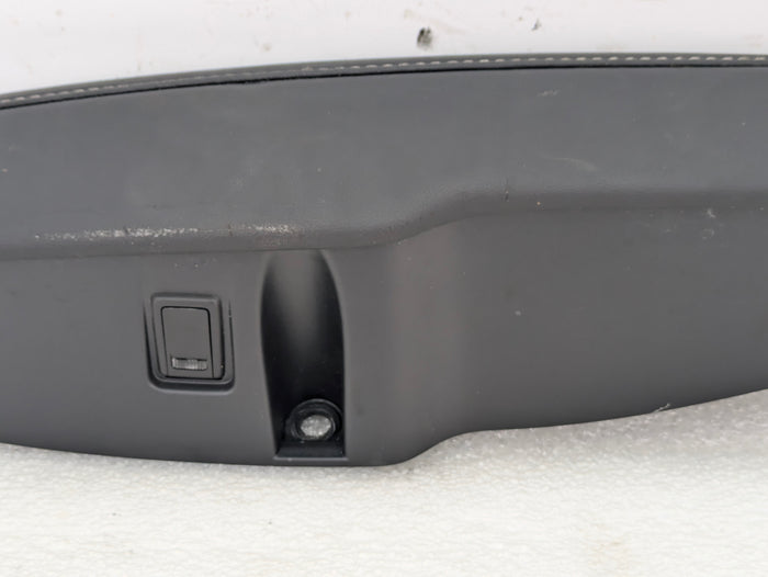 2021 Volvo V60 T6 R-Design Left/Driver Side Rear Door Arm Rest Handle