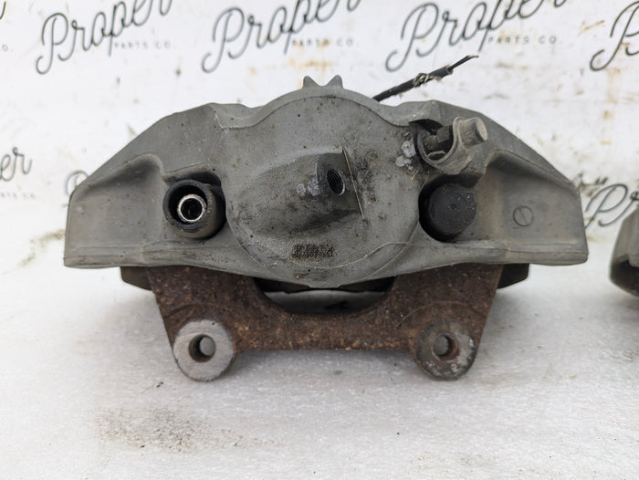 BMW E90 E91 E92 E93 335xi Front Calipers Set Pair