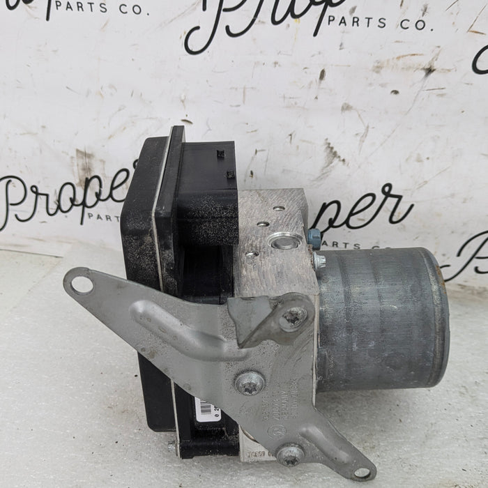 BMW E92 E90 E91 335xi 330xi 328xi 325xi AWD Anti-Lock Brake ABS Pump DSC Hydraulic Module 6780161/6764671