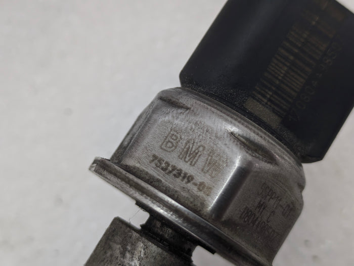 BMW E82 E88 135i N54 Fuel Rail & Sensor 7575480/7537319