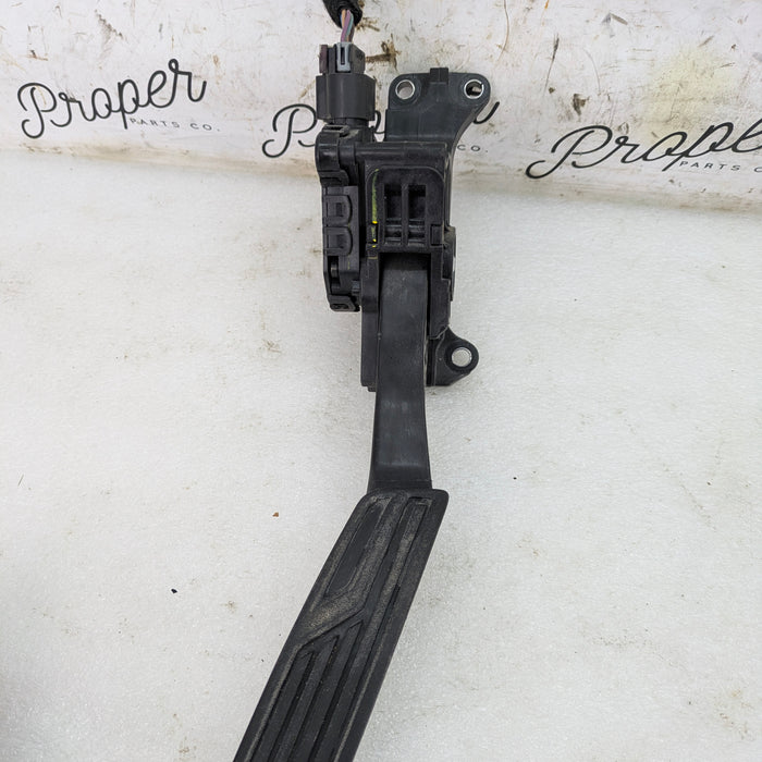 2015 Chevrolet 5th Gen Camaro 2SS Accelerator/Throttle/Gas Pedal & Travel Position Sensor 22741799