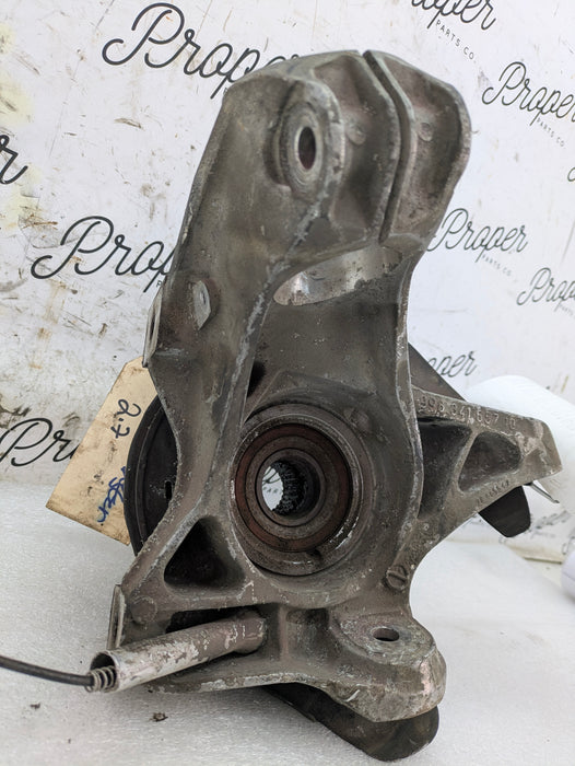 Porsche 986 BOXSTER 2.7L REAR RIGHT SPINDLE 996341657