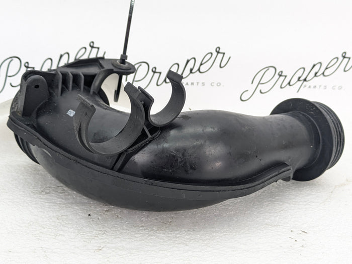 BMW E92 E90 E93 335i/E82 E88 135i N55 Turbocharger Inlet Air Duct 7599290