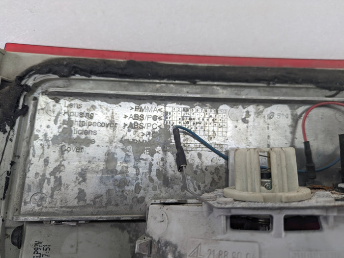 BMW E70 X5 M Pre-LCI Right/Passenger Side Inner Hatch Trunk Tail Light 7200822