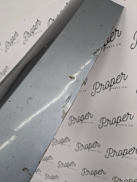 2021 Volvo V60 T6 R-Design Right/Passenger Side Skirt Osmium Gray Metallic (714) 31448912