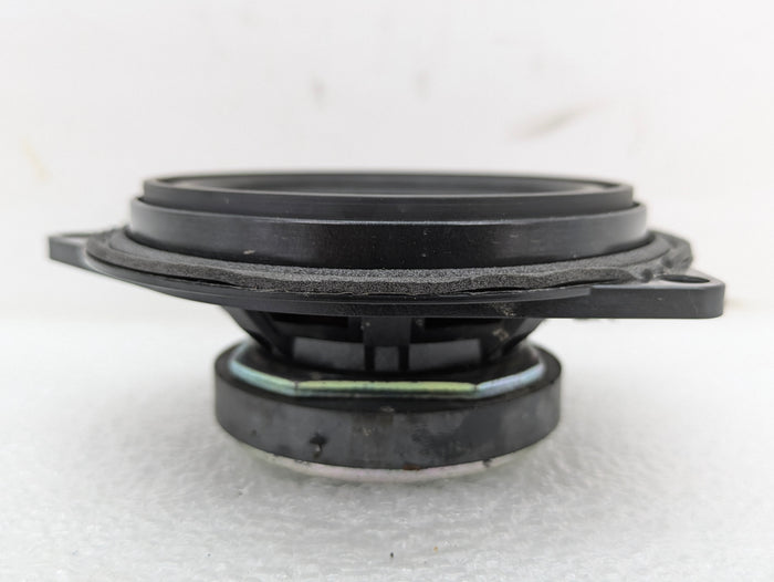 BMW E90 E91 E92 E93 335xi 328xi Door Mid Range Hi Fi Loud Speaker 9143147