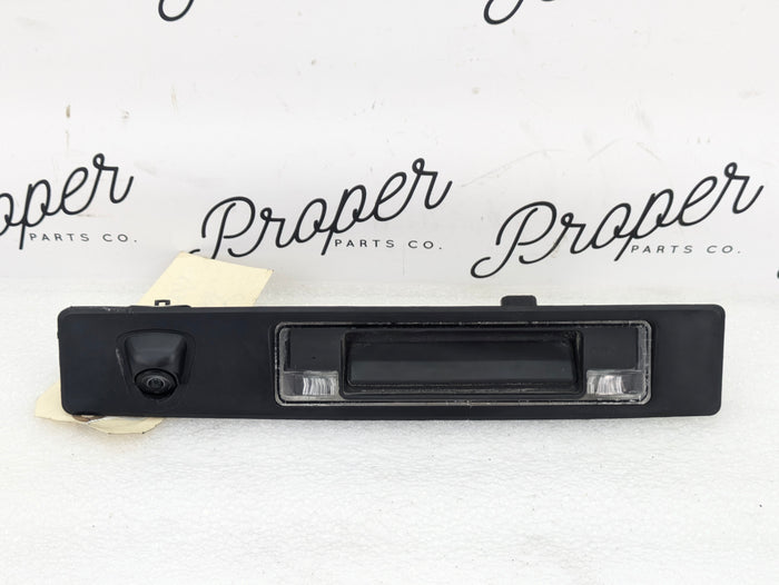 2021 Volvo V60 T6 R-Design Rear Reverse Camera & Hatch Release Handle 32149879 *DAMAGED*