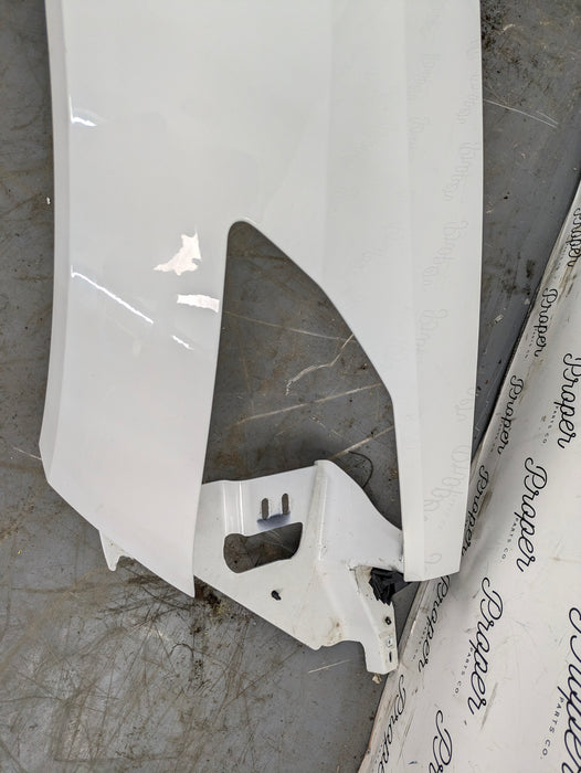 Chevrolet C7 Corvette Stingray Front Right/Passenger Side Fender Arctic White (G8G) *DAMAGED*